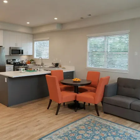 Stayspro - Hollywood Homes Minutes To Everything Spacious And Free Parking-3
